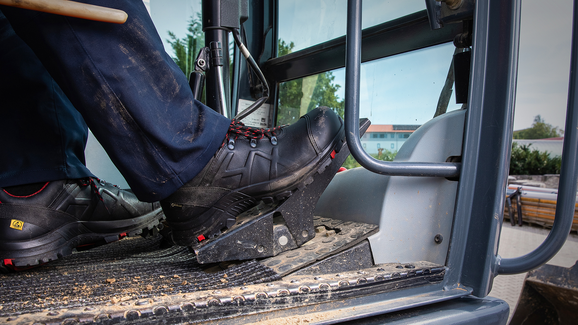 610008_black_eagle_safety_54_low